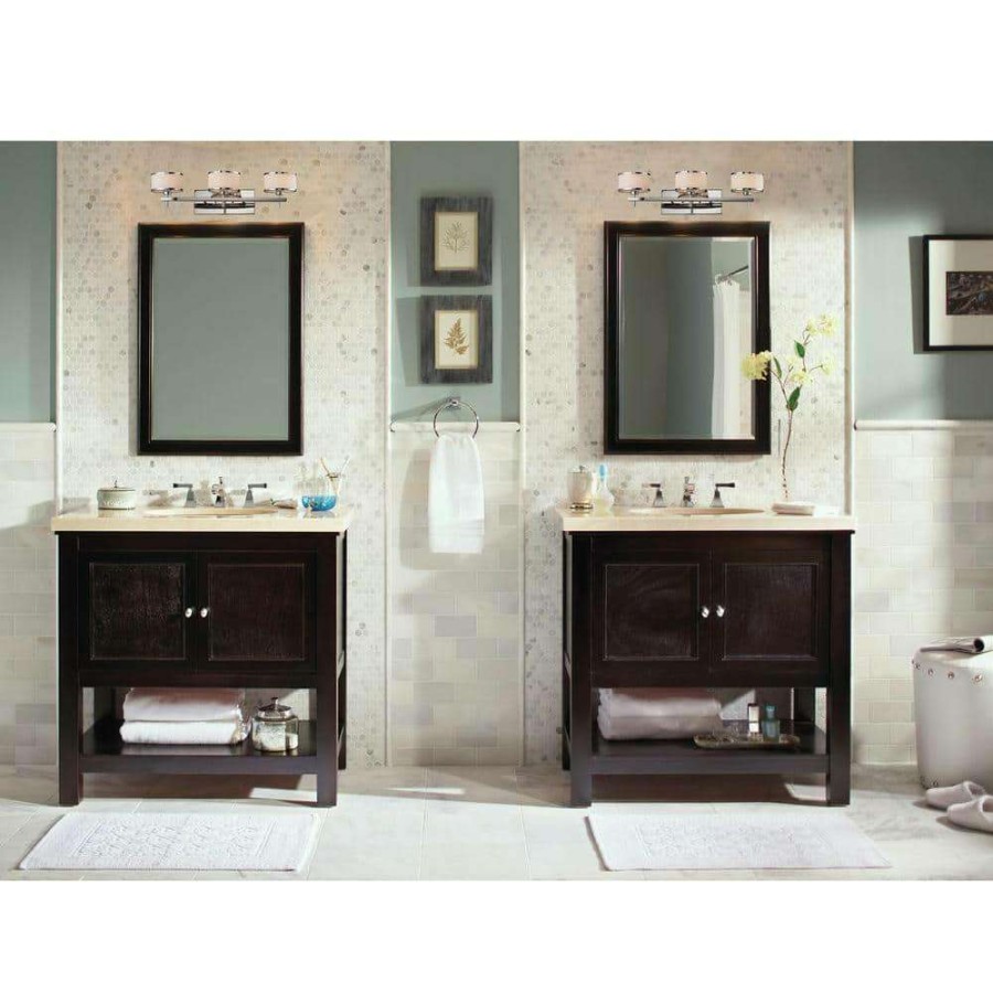 Vanity Lighting * | Utica 3-Light Polished Chrome Wall Mount Bath Bar Light By Titan Lighting